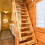 Casa de Férias Kulma-alpit A Paritalon Ylaek By Interhome