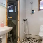Casa de Férias Kulma-alpit A Paritalon Ylaek By Interhome