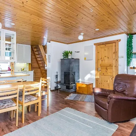 Kulma-alpit A Paritalon Ylaek By Interhome *